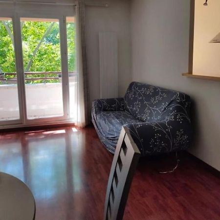 F3 Avec Balcon 5 Min Gare Sqy Et Parking Gratuit Apartamento Guyancourt Exterior foto
