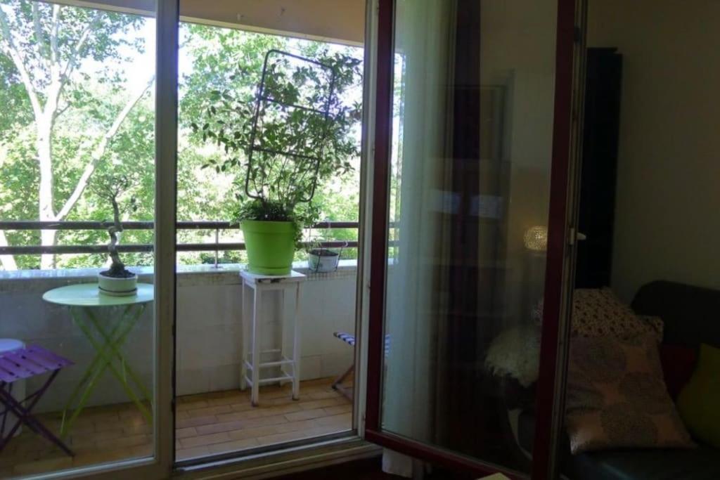 F3 Avec Balcon 5 Min Gare Sqy Et Parking Gratuit Apartamento Guyancourt Exterior foto