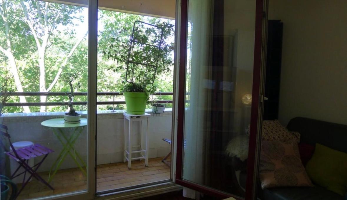 F3 Avec Balcon 5 Min Gare Sqy Et Parking Gratuit Apartamento Guyancourt Exterior foto