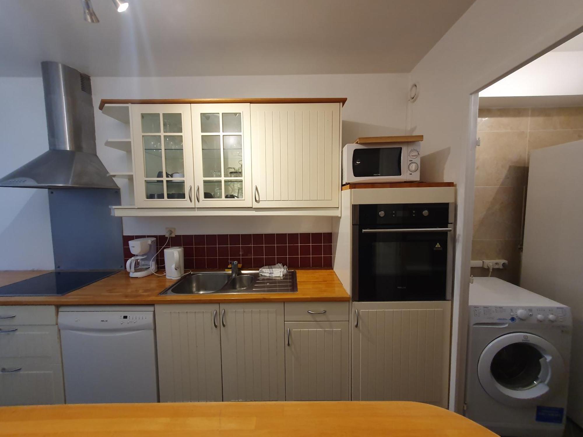 F3 Avec Balcon 5 Min Gare Sqy Et Parking Gratuit Apartamento Guyancourt Exterior foto